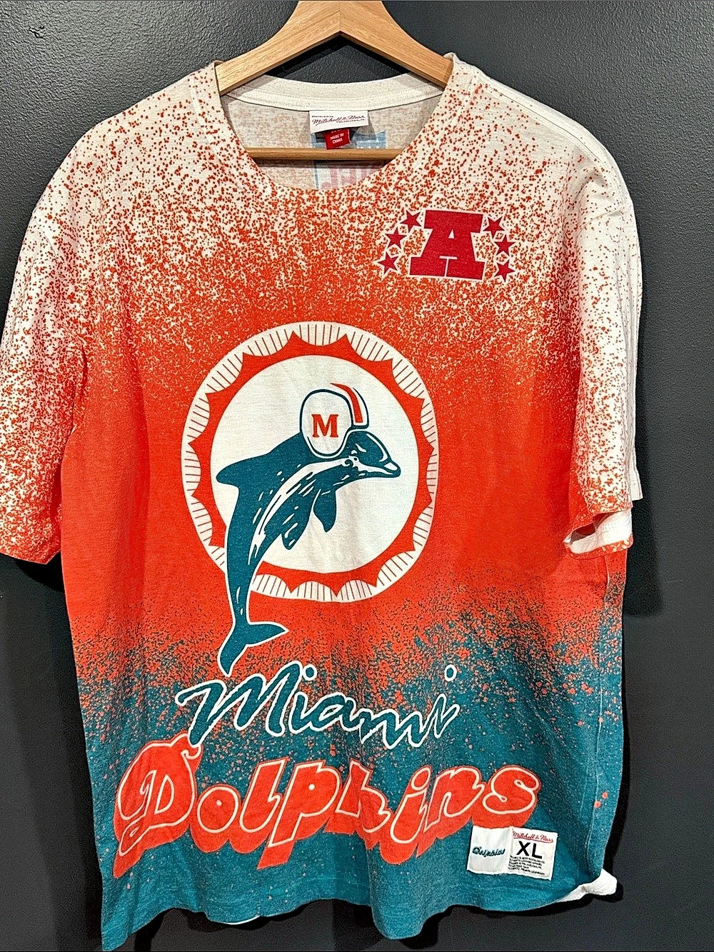 Mitchell & Ness Miami Dolphins NFL Allover Gradient Splatter Print T-Shirt